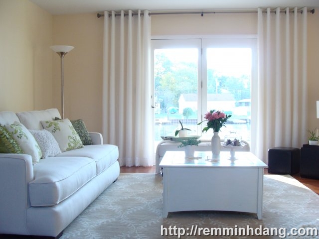 rèm cửa chính